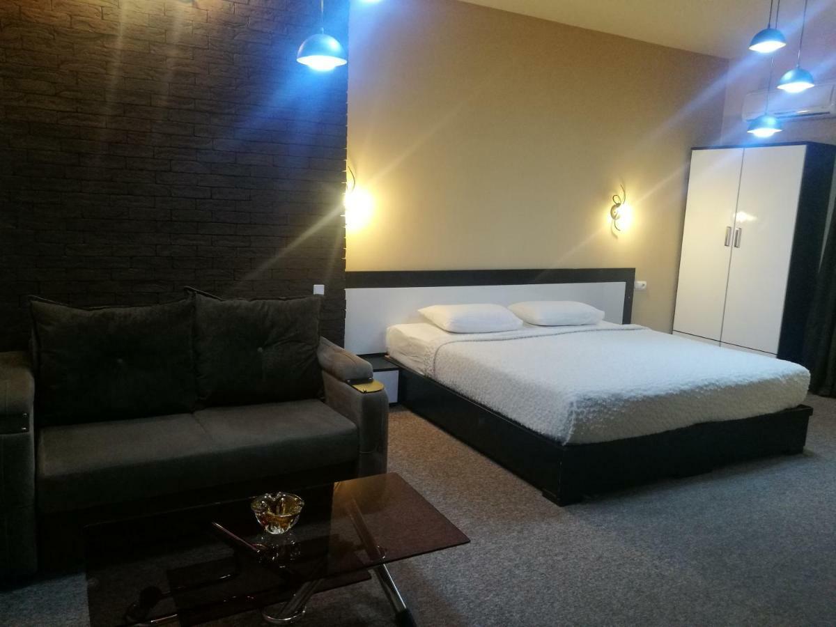 Hotel Diplomat Tiflis Exterior foto
